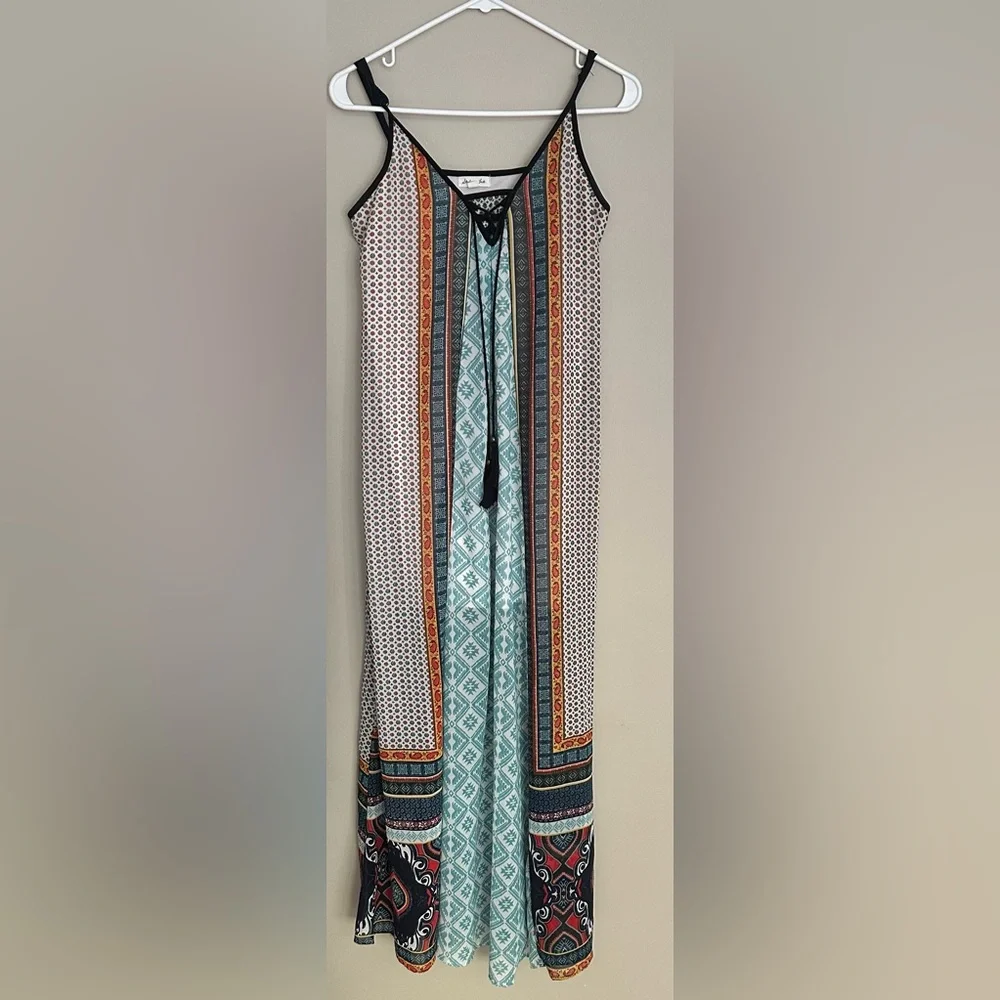 SKYLAR & JADE size SMALL Bohemian Maxi Dress with Multicolor Patterns